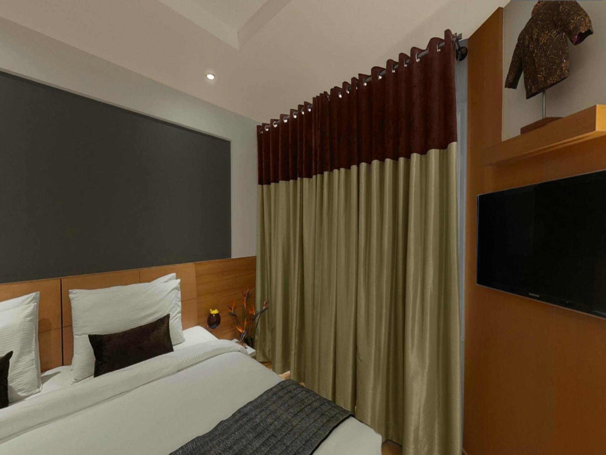 Melange Luxury Service Apartment Bangalore Exterior photo