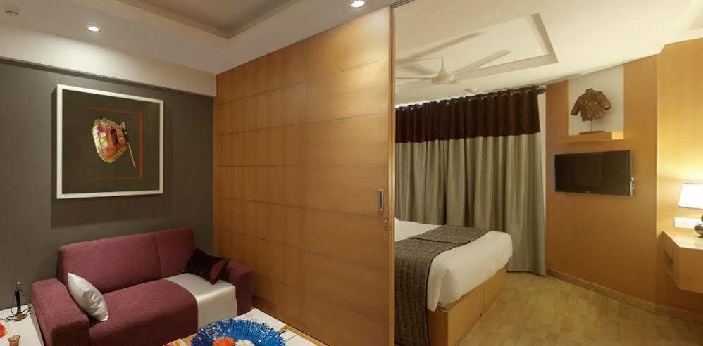Melange Luxury Service Apartment Bangalore Exterior photo
